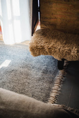 'Aunsi', Radhi Rug